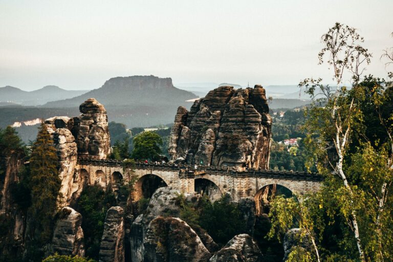 paul-meckes-374VaQPk4lE-unsplash