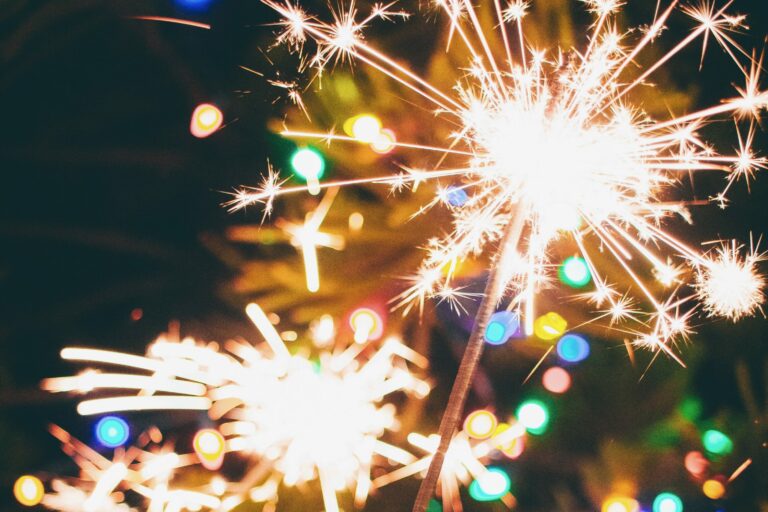 2_Wunderkerzen_bunt_1-marisol-benitez-Os8IuLEsSJU-unsplash